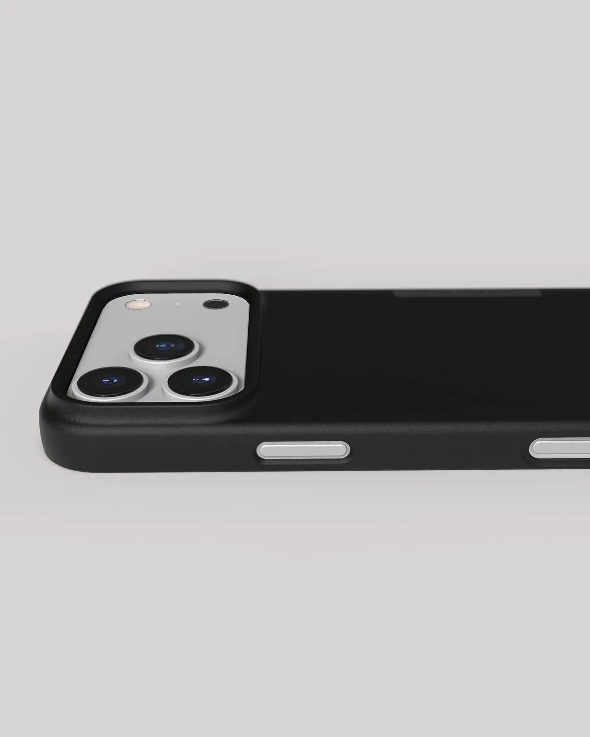 Nudient Thin Case cover iPhone 17 Pro Max nera magnetica