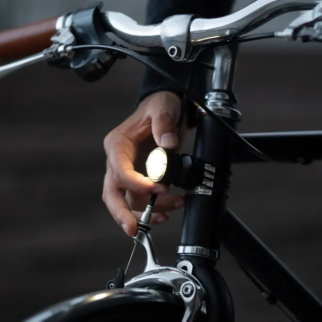 Shapeheart mini luce bici magnetica anteriore ricaricabile