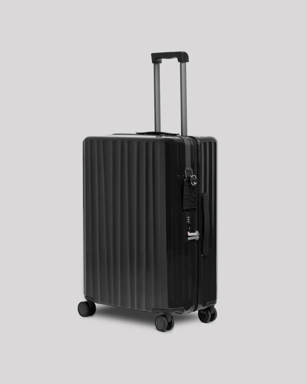 Nudient Bold Check-In M V2 trolley Charcoal Black