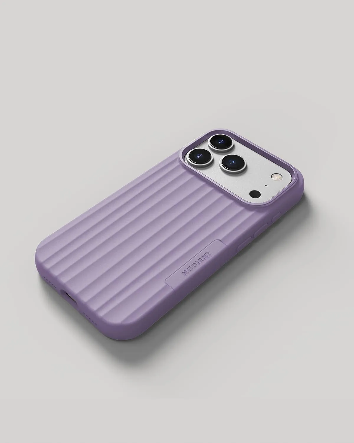 Nudient Bold Case cover iPhone 17 Pro Lupine Purple MagSafe