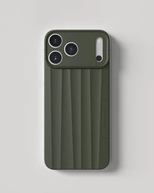 Nudient Slice cover iPhone 17 Pro Max Pine Green MagSafe ultra-sottile