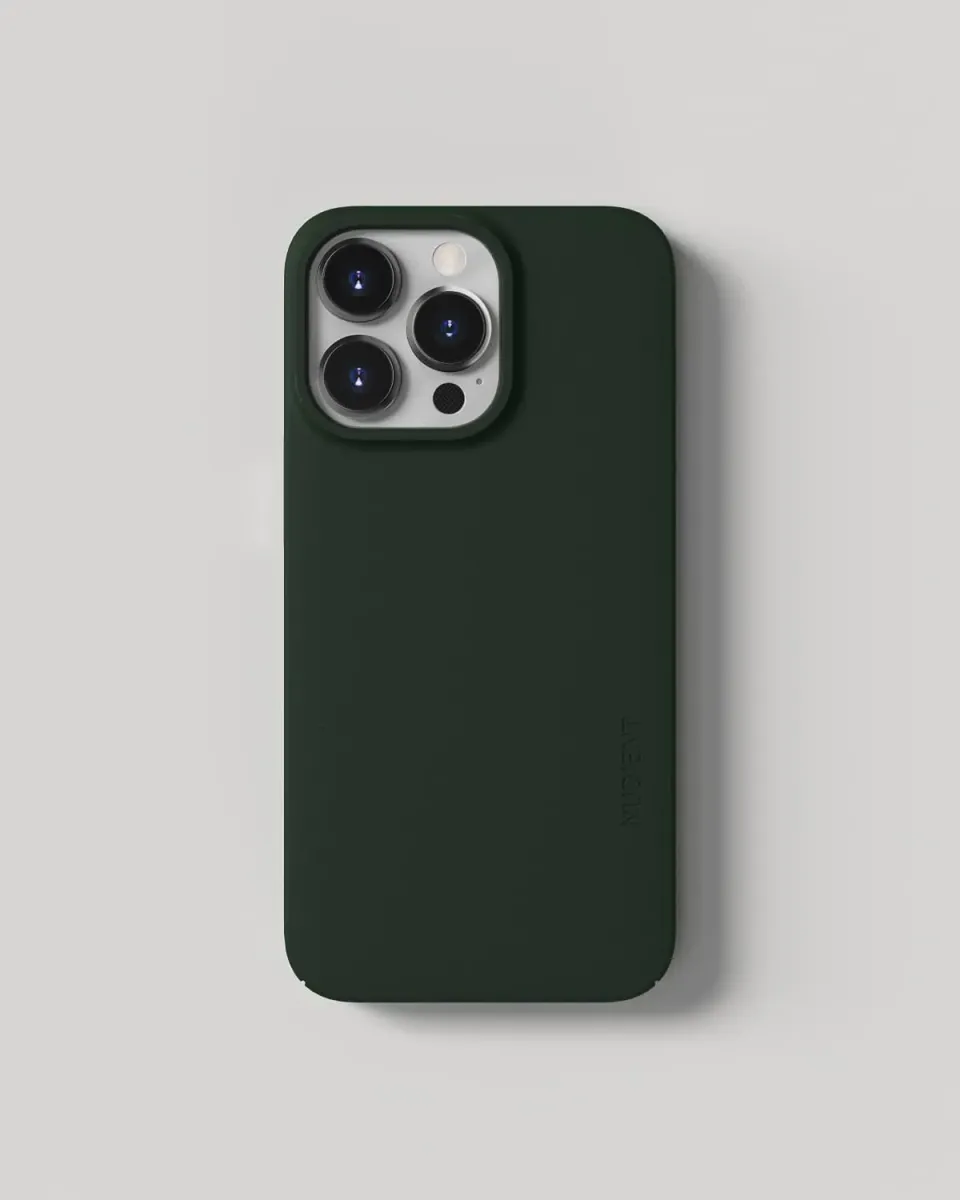 Nudient Thin Case iPhone 13 Pro cover verde sottile MagSafe