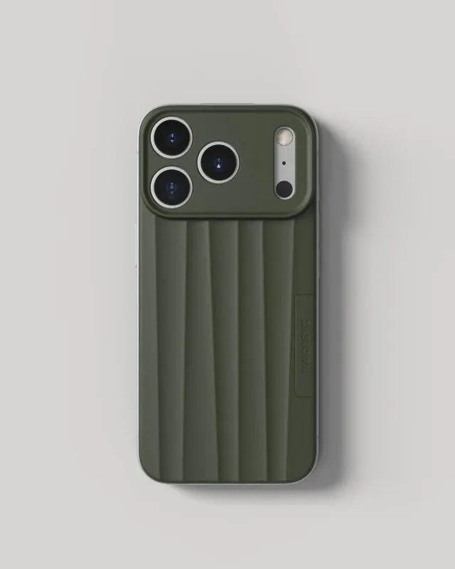 Nudient Slice Case cover iPhone 17 Pro verde pino MagSafe sottile