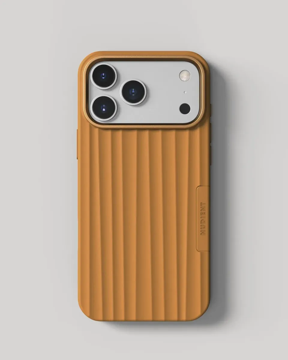 Nudient Bold Case cover iPhone 17 Pro Max Amber Yellow MagSafe