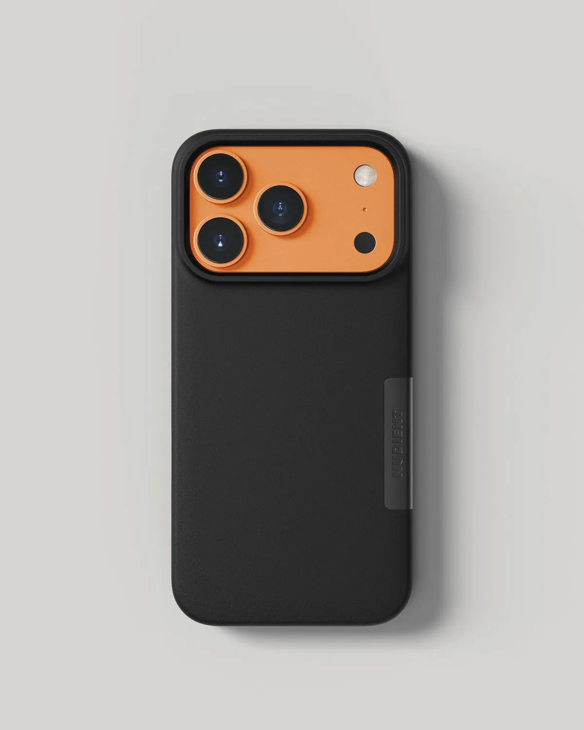 Nudient Thin Case iPhone 17 Pro cover Ink Black MagSafe sottile