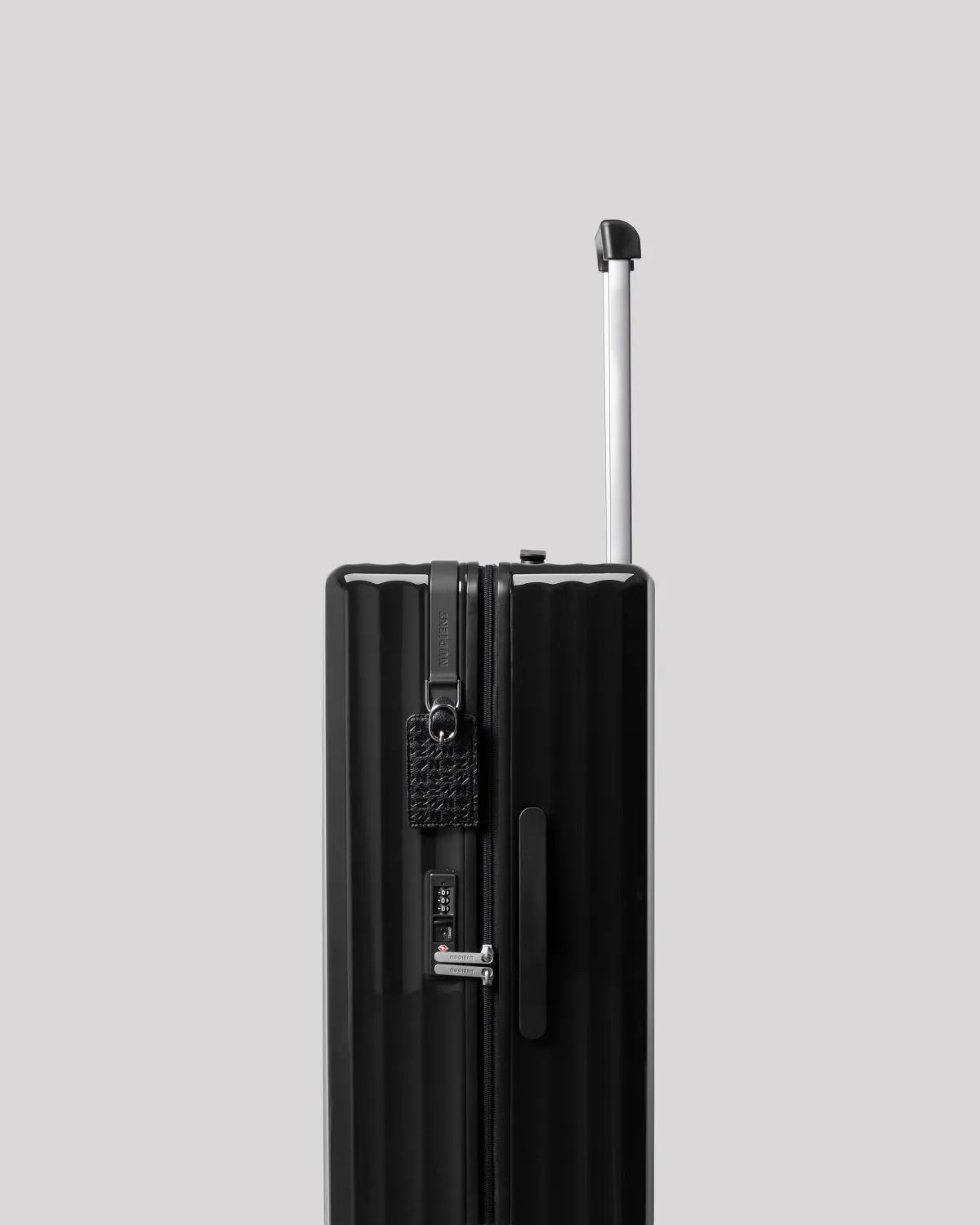Nudient Bold Check-In M V2 trolley Charcoal Black