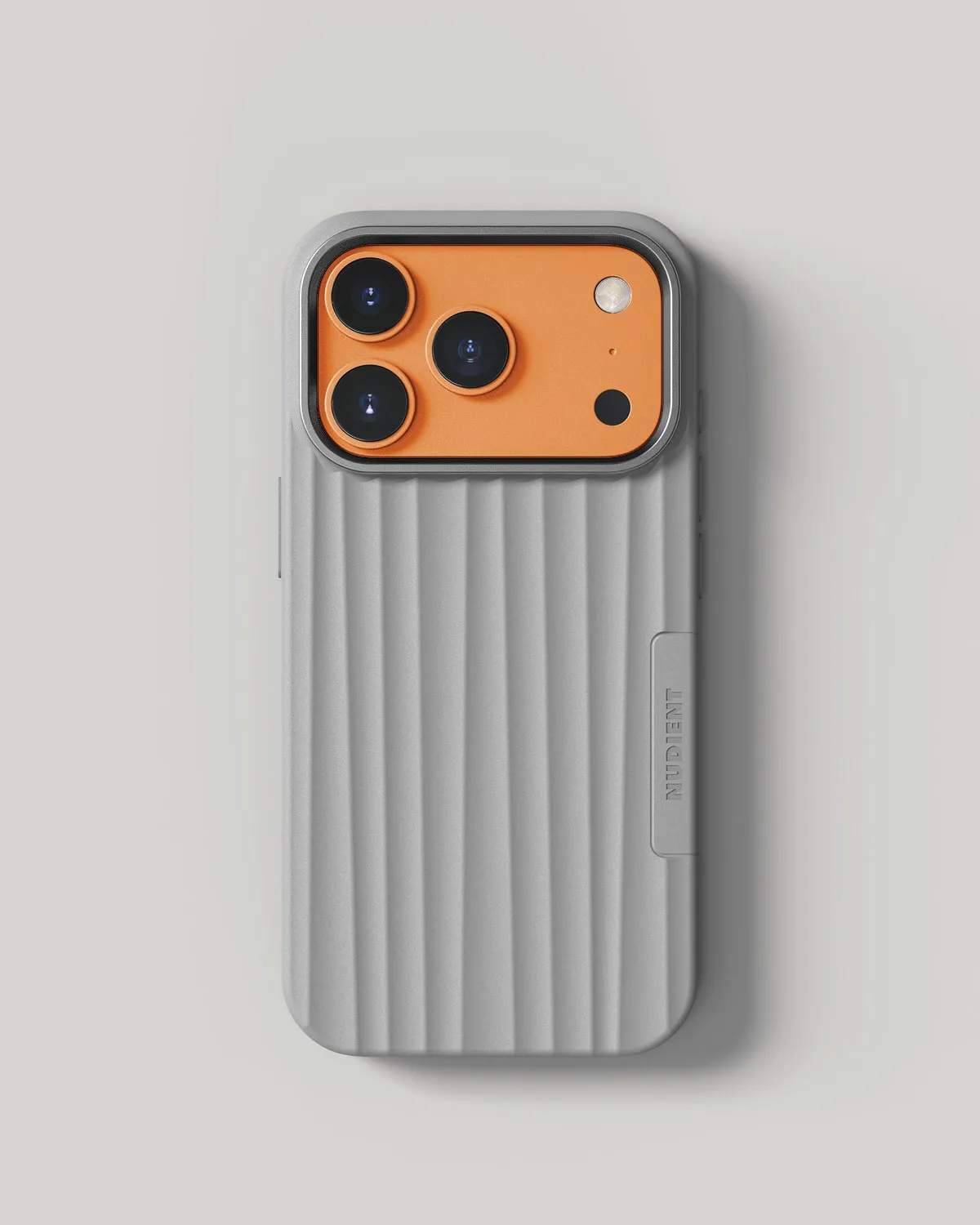 Nudient Bold Case iPhone 17 Pro cover Urban Grey MagSafe