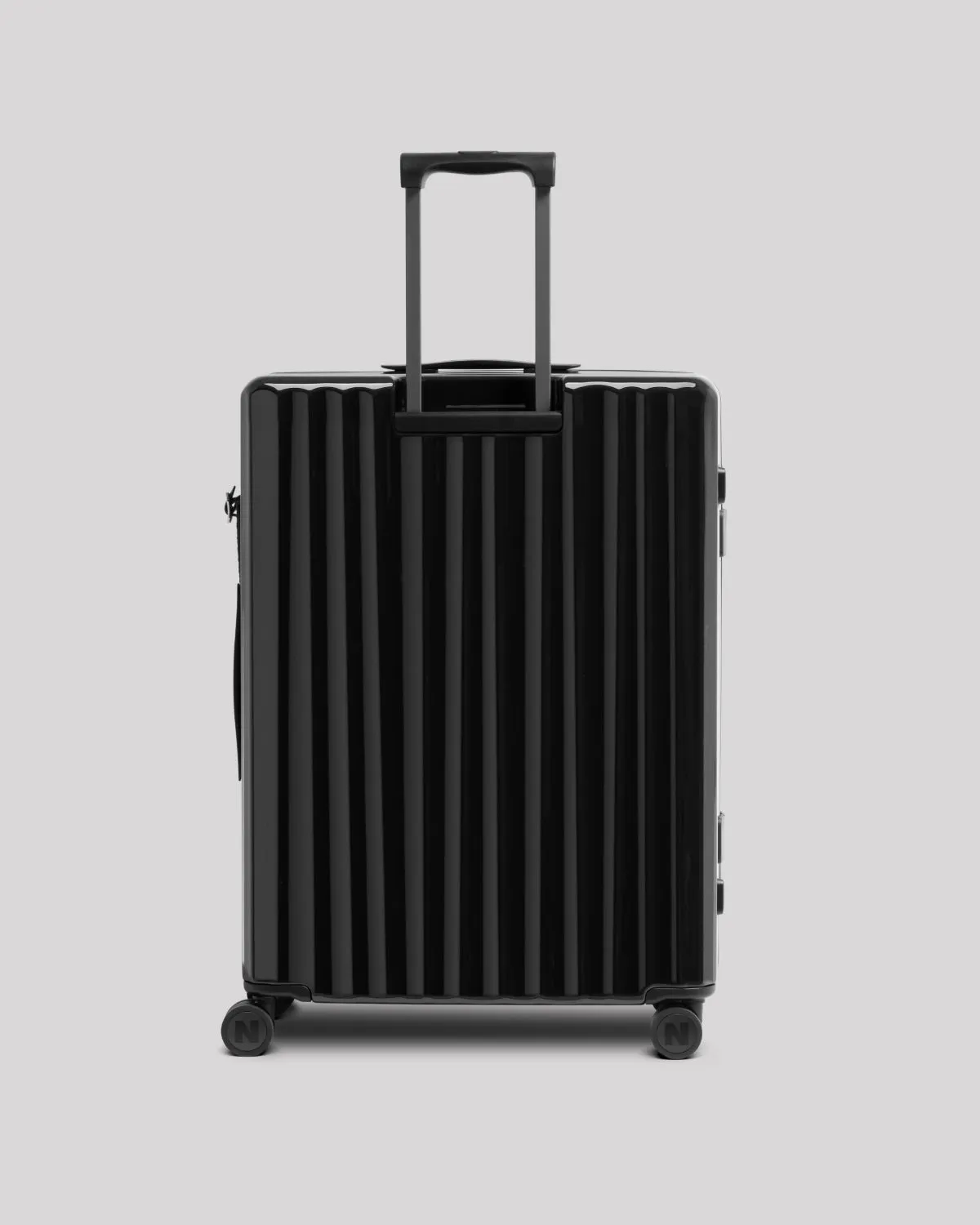 Nudient Bold Check-in V2 valigia L Charcoal Black leggera