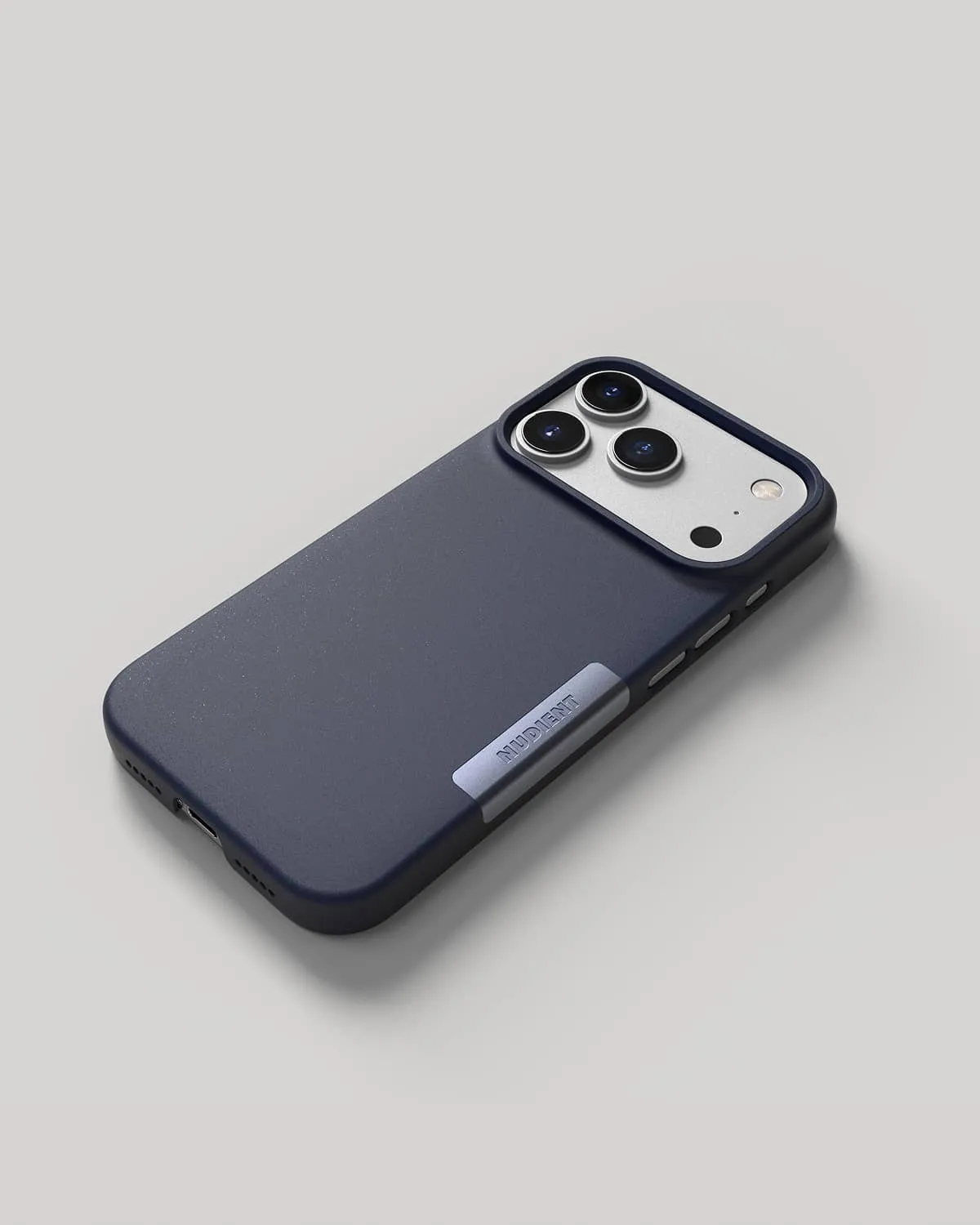 Nudient Thin Case iPhone 17 Pro cover Ocean Blue sottile