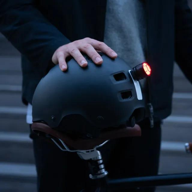 Shapeheart VIOO supporto casco a clip magnetico luci