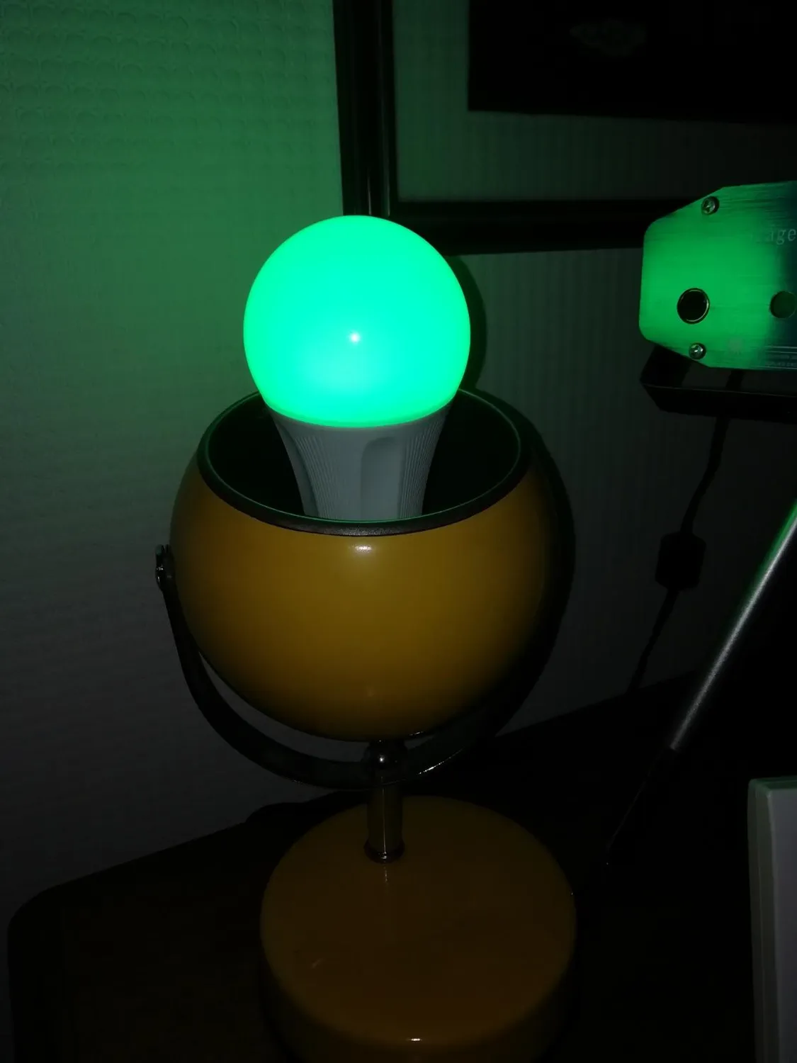 MoKo E14 lampadina LED smart RGB 9W dimmerabile