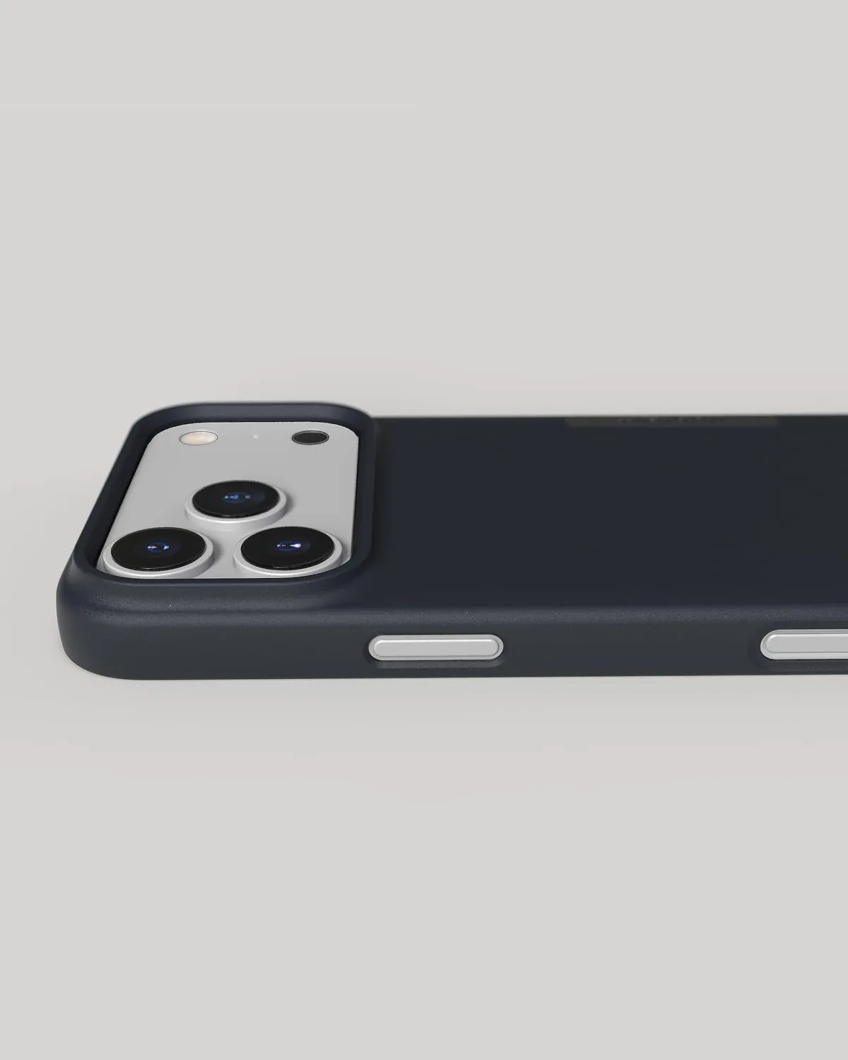 Nudient Thin Case cover iPhone 18 Pro Max blu senza MagSafe