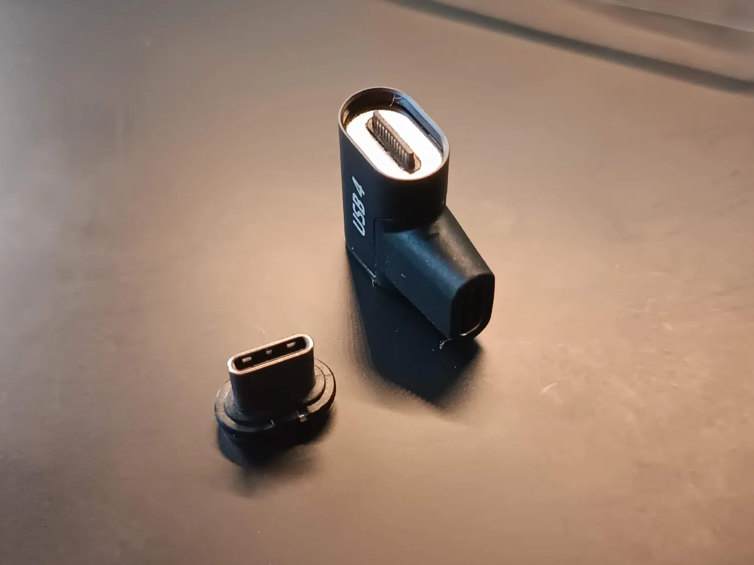 MoKo Adattatore Magnetico USB C 90° 240W 2 Pezzi