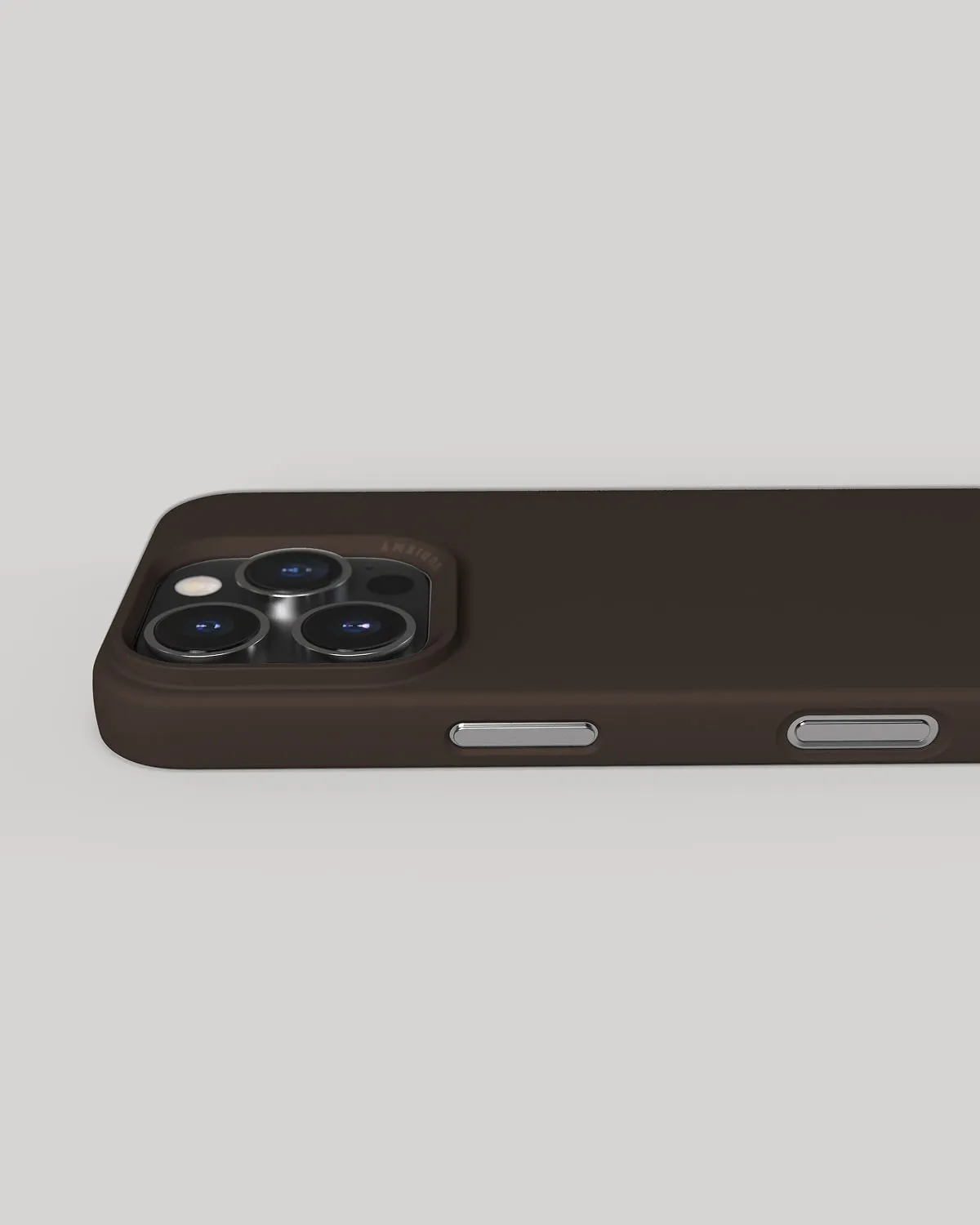 Nudient Thin Case iPhone 16 Pro cover marrone senza MagSafe